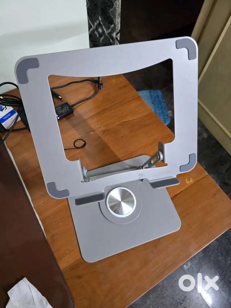 Folding Laptop Stand