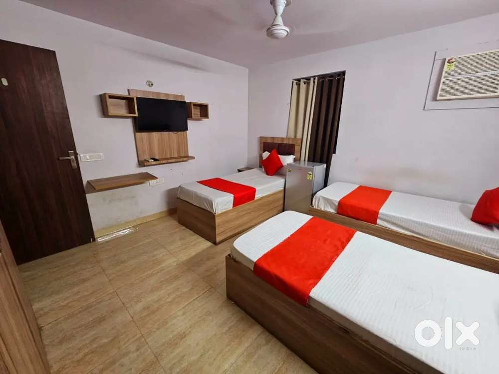 PG Near American Express, ReNew, Genpact, Global Foyar, Cyber City