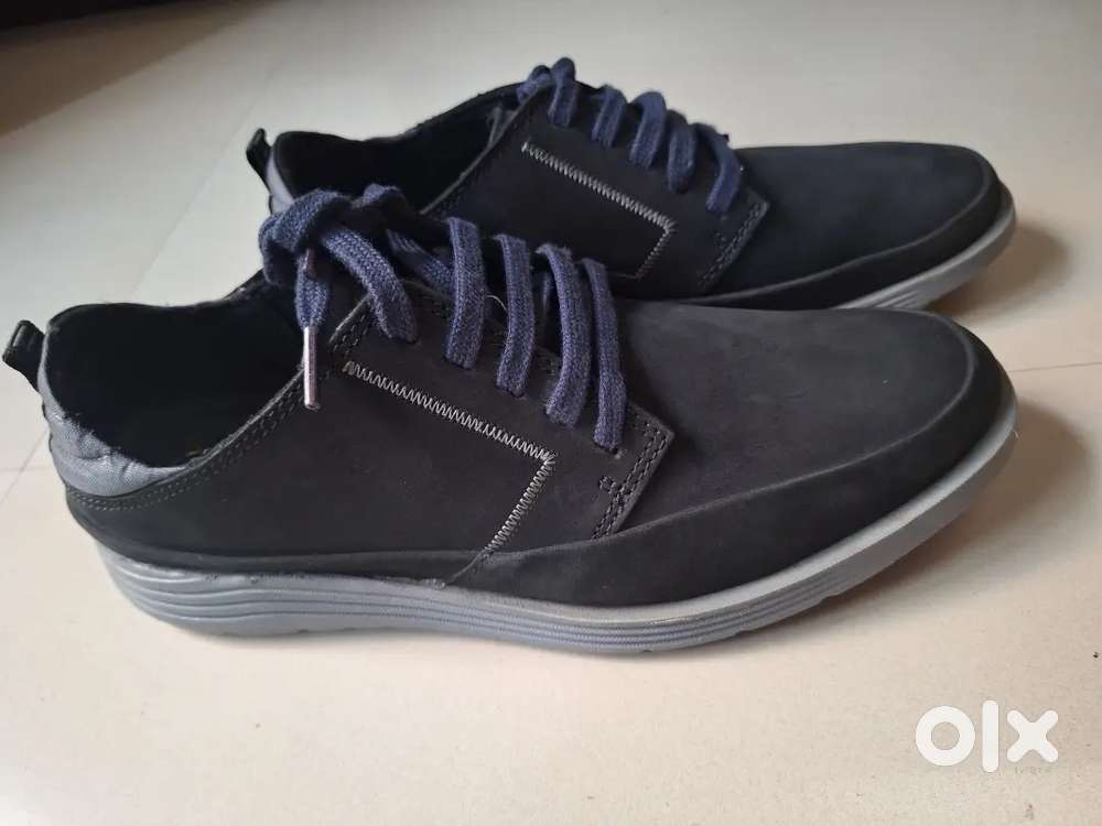 New Clarks shoes UK 7.5 to UK 8- 26 cms