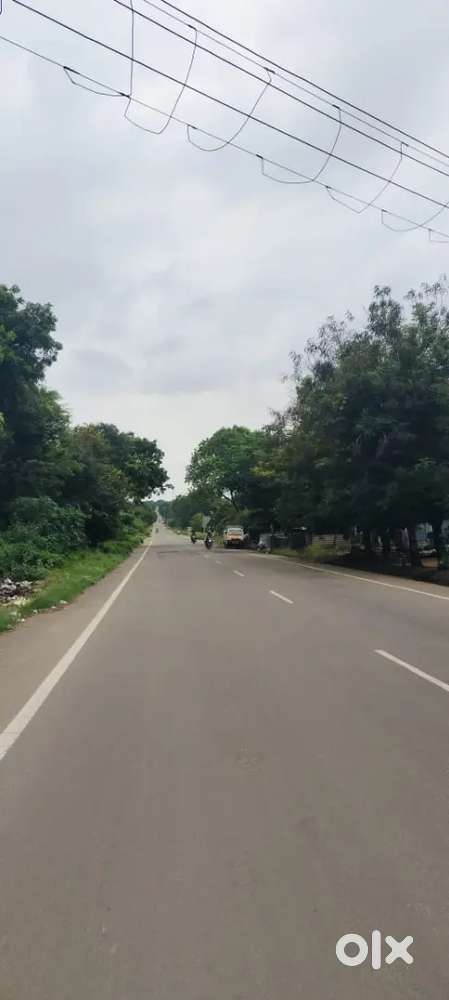 On road property commercial site Vadakipalayam