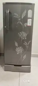 REFRIGERATOR
