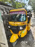 Bajaj maxima good condition LPG and PETROL