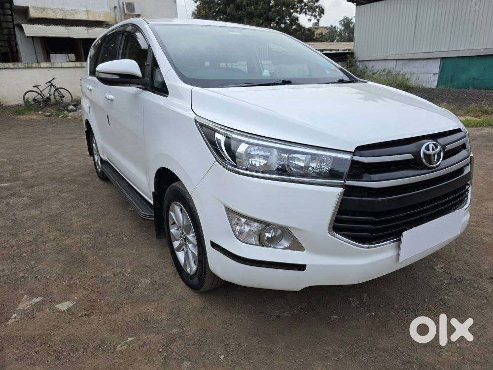 Toyota Innova Crysta 2.8 GX AT, 2016, Diesel