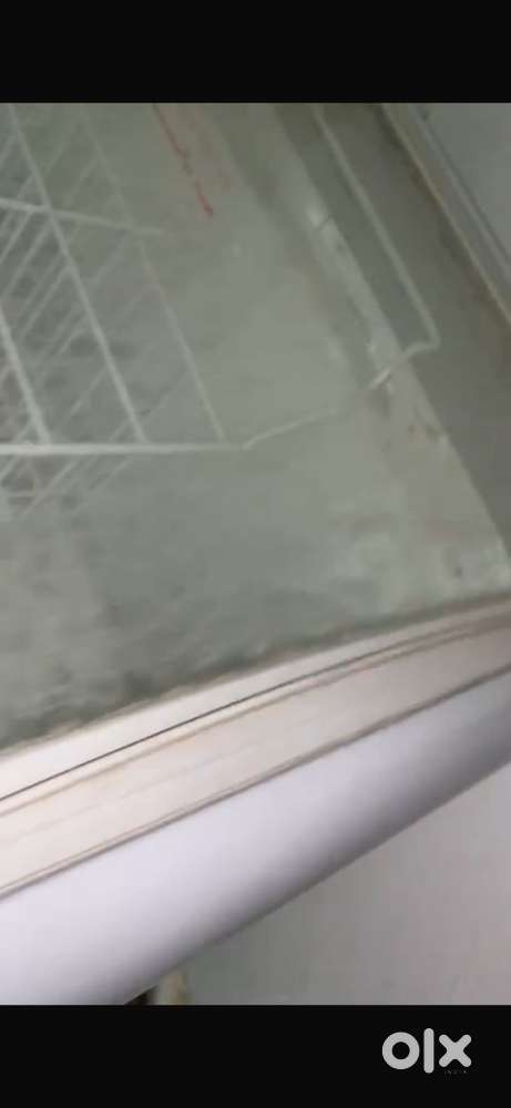 Ice cream freezer