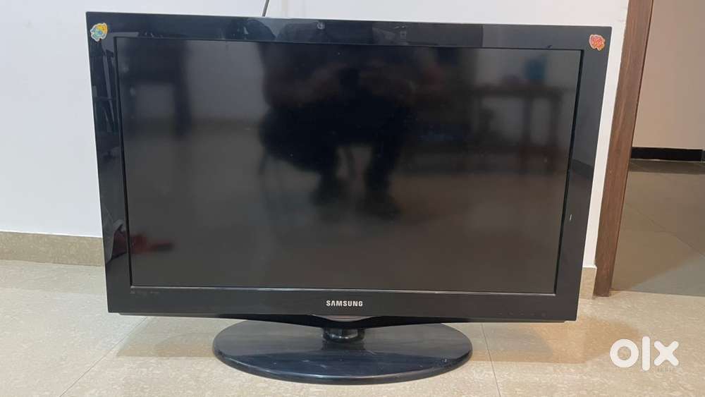 Samsung TV Rs. 8500/-