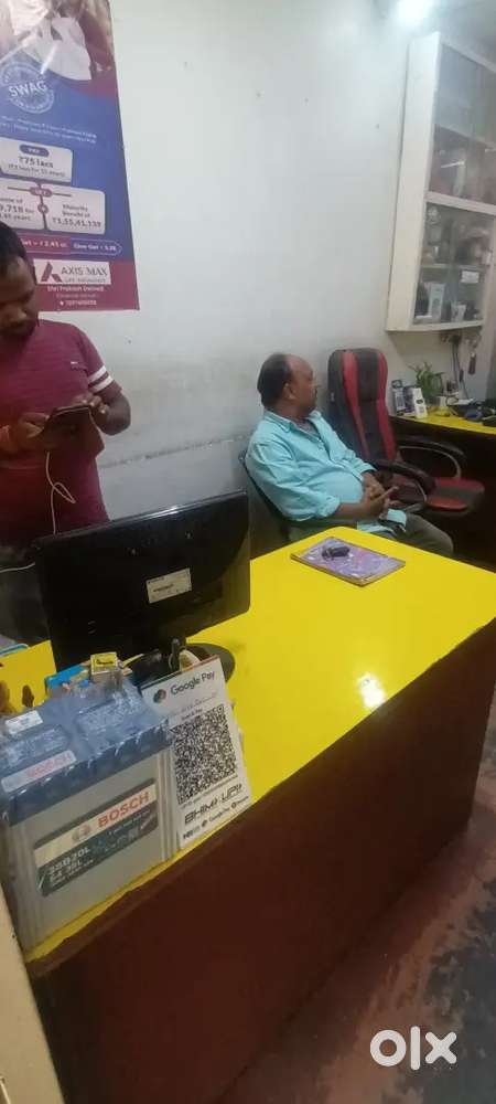 Female candidate required for data calling cum receptionist