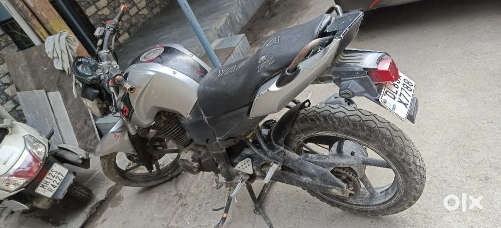 Yamaha Fzs good condition