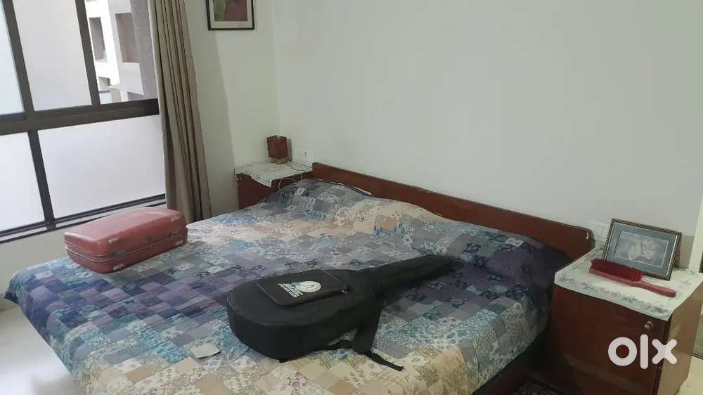 One furnished room with toilet and meals on rent.