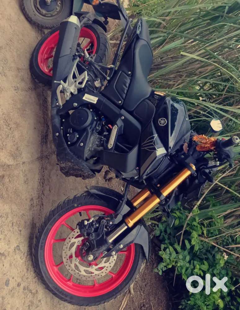 YAMAHA MT15 V2