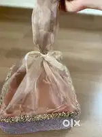 Gift rap box