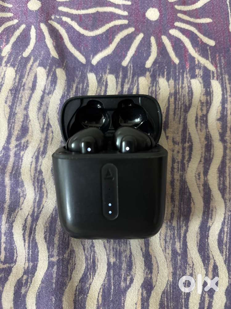 BoAt Airdopes 141 + FREE ₹300 Case  Mint Condition  Must Sell!!