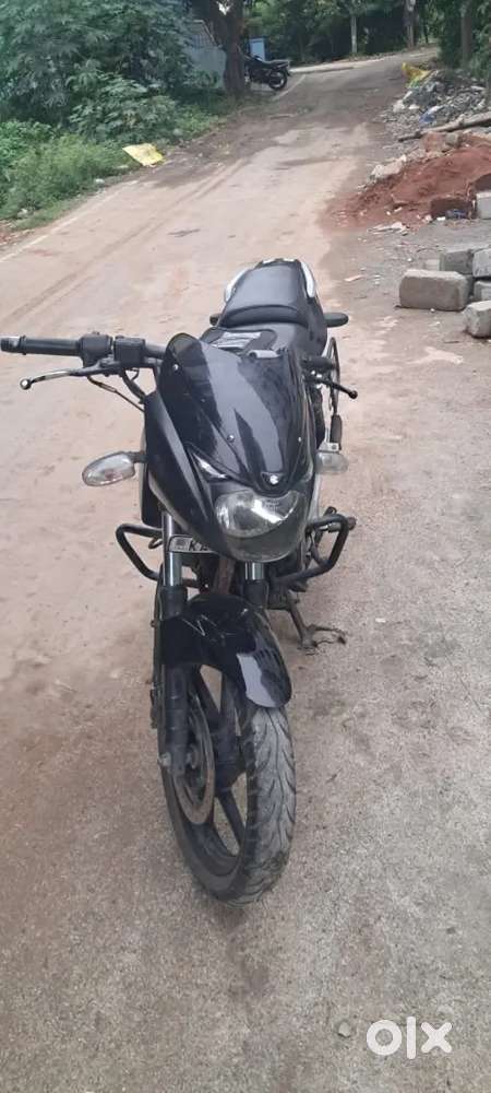 PULSAR 180 RIDE