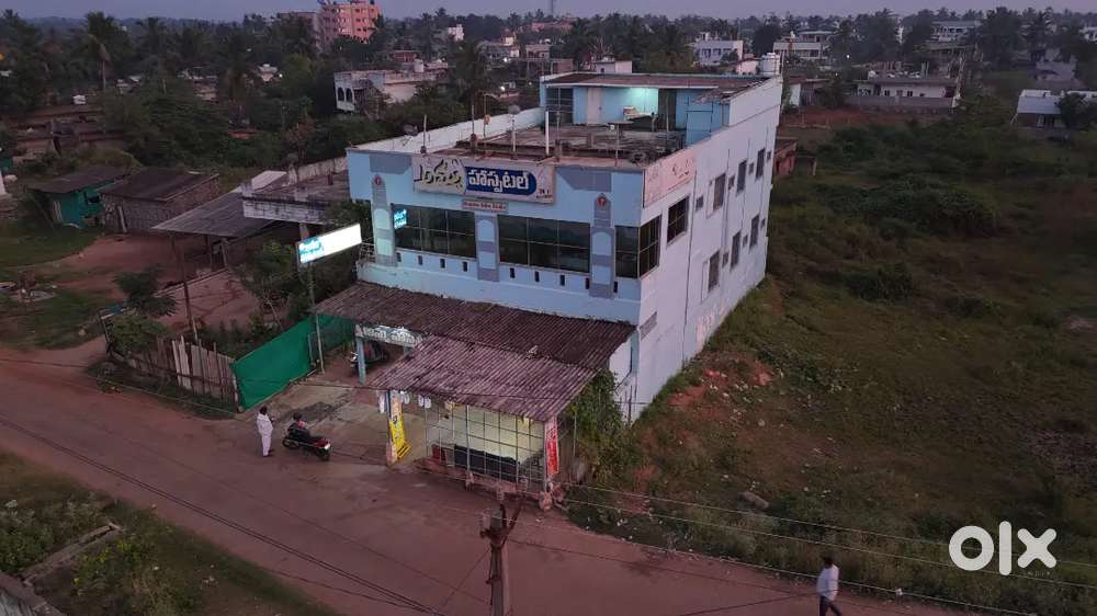 Business building with seperate G+1