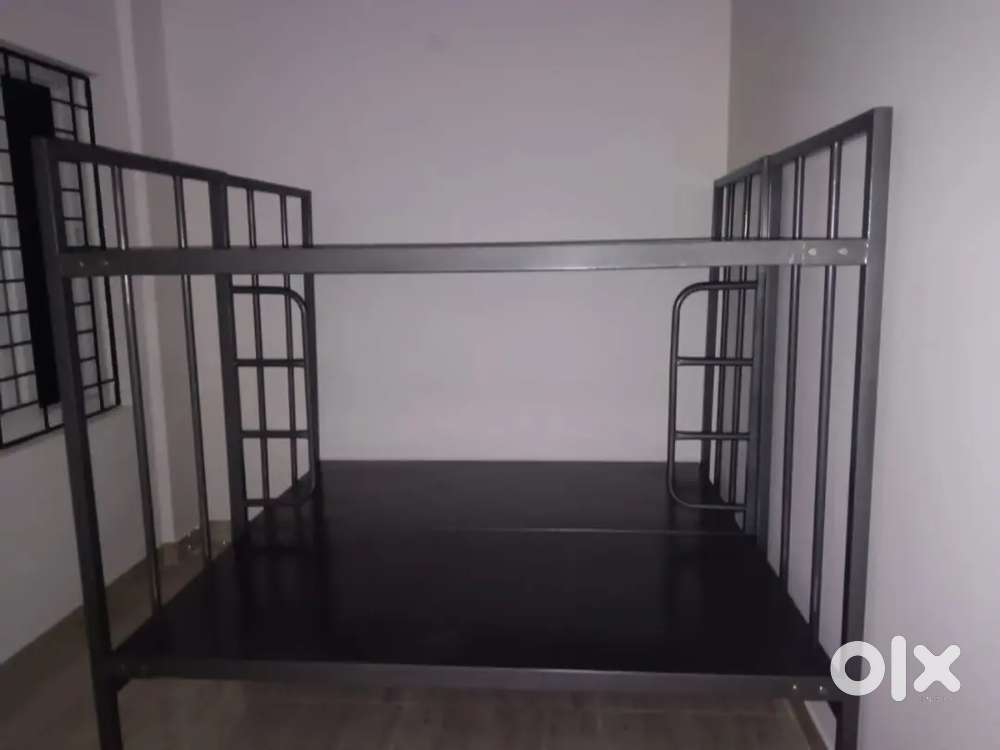 Bunker beds at lowest price B⁠-⁠)