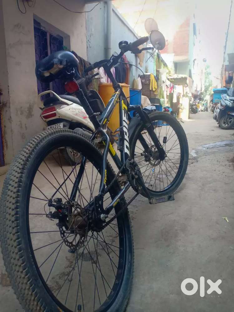 21inch cycle in a colour is black model is drift is 1month conditioned