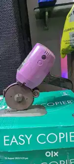 clothes cutting machine