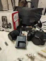 DSLR CAMERA