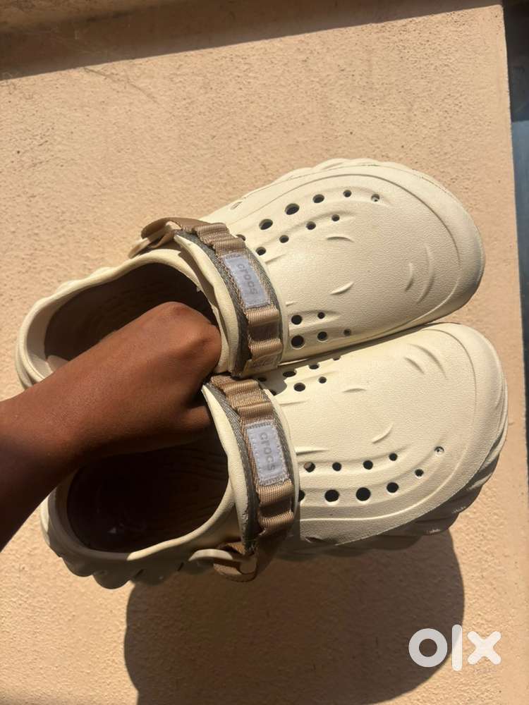 Crocs eco cream colour size 10