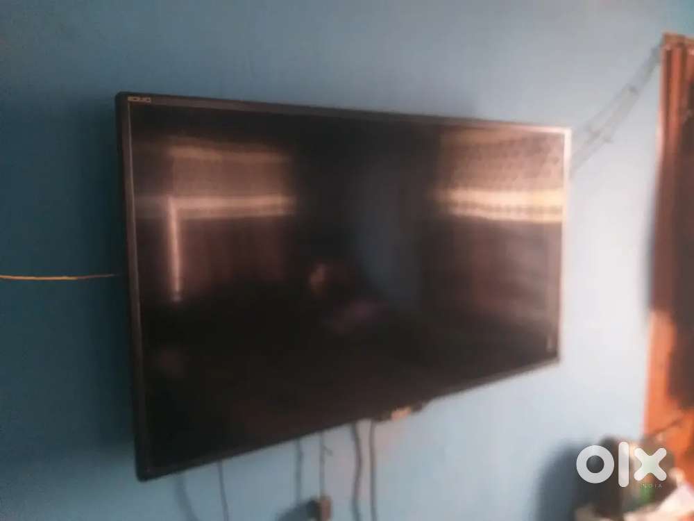 Mitashi 42 inch LED TV with box and remote