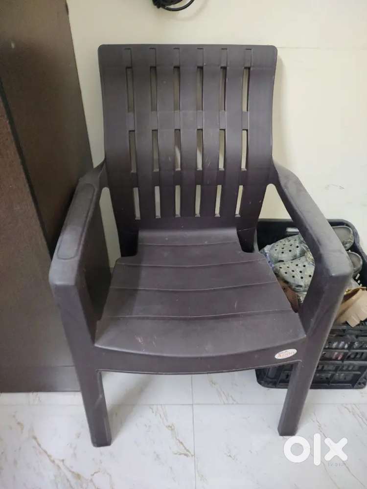 4 Plastic chair one year old  indo Asian
