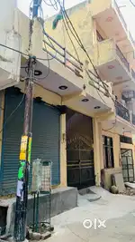 Beautiful house in 100 gaj plot