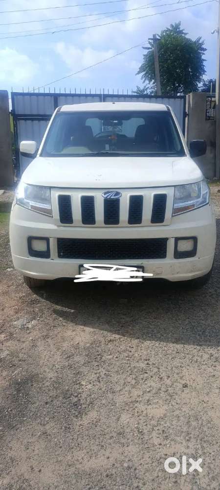 Mahindra TUV 300 Plus 2019