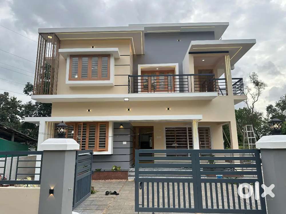 4BHK fully finished premium villa near medical college thrissur