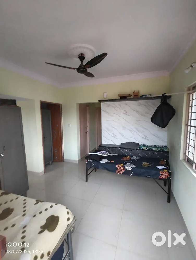 LOW BUDGET PG AND ROOMS FOR GENTS AT NEAR HONGSANDRA KUDLU METRO STATN