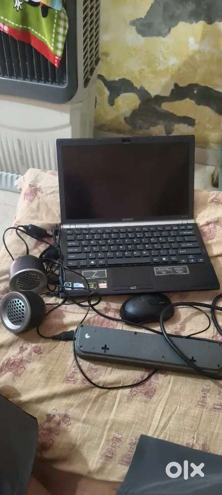 Sony leptop 6 ram and 256 storege