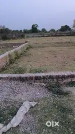 25 feet T shape road plot ke saamne Thakur khera near plam bliss hotel