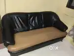 Italian sofa set for sale in good condition. Mumbra kausa