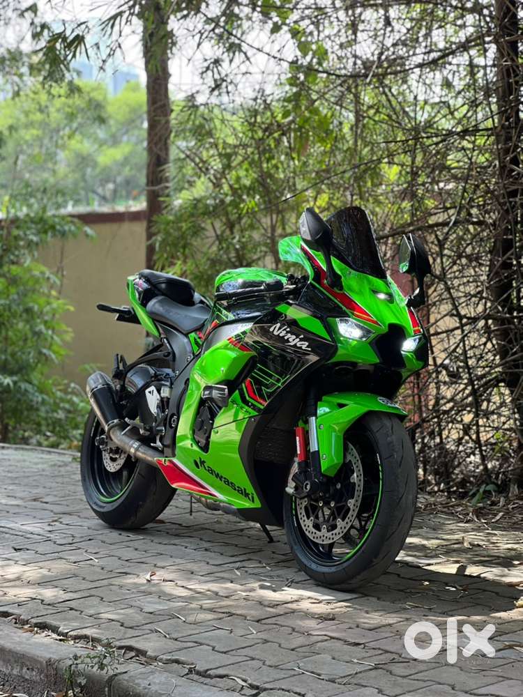 Offering Kawasaki Ninja ZX10R in Pune
