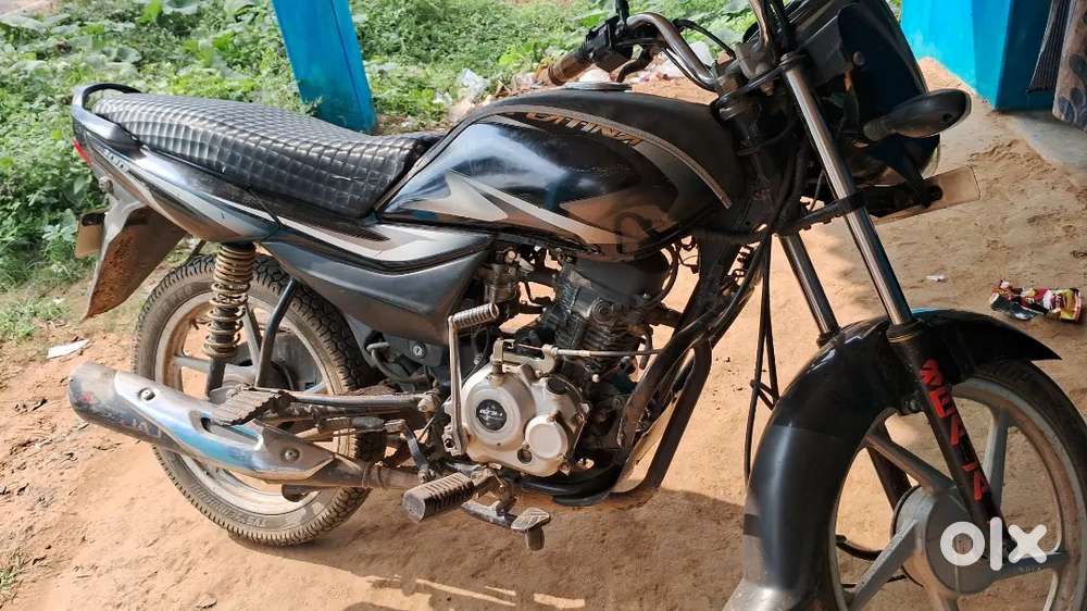 Bajaj platina es 100