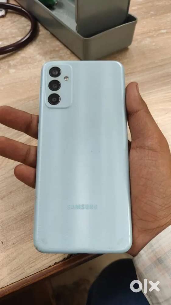SAMSUNG F13 MOBILE