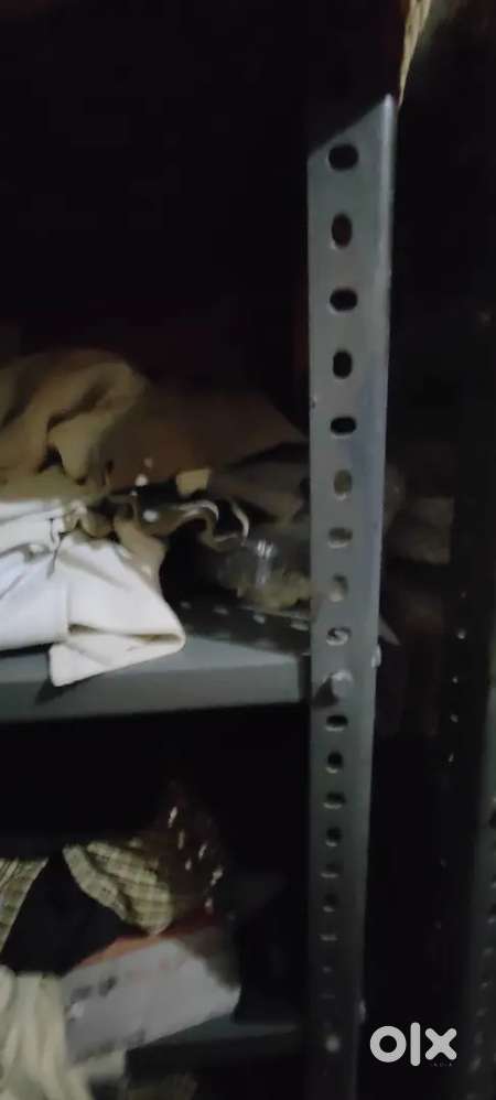 Iron Shelf 4 compartments