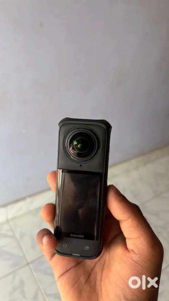 Insta360 X4