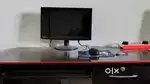 One computer with computer table jisko bhi chahiye contact kare 6 pcs
