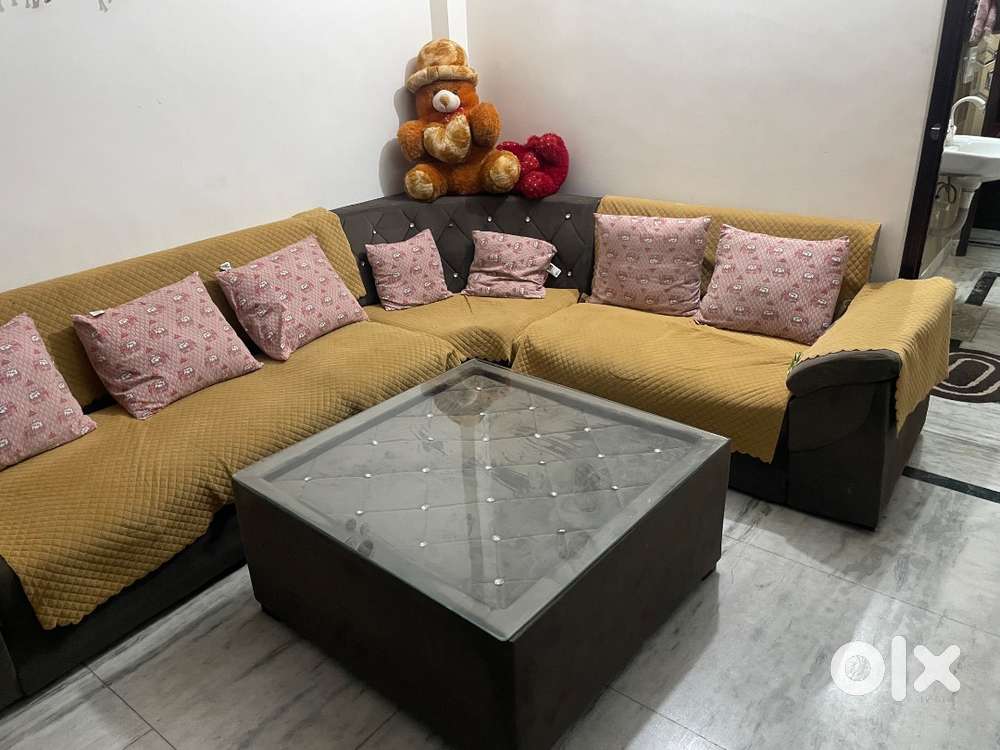 8 seater sofa set with dining table including cushions cover and sofa