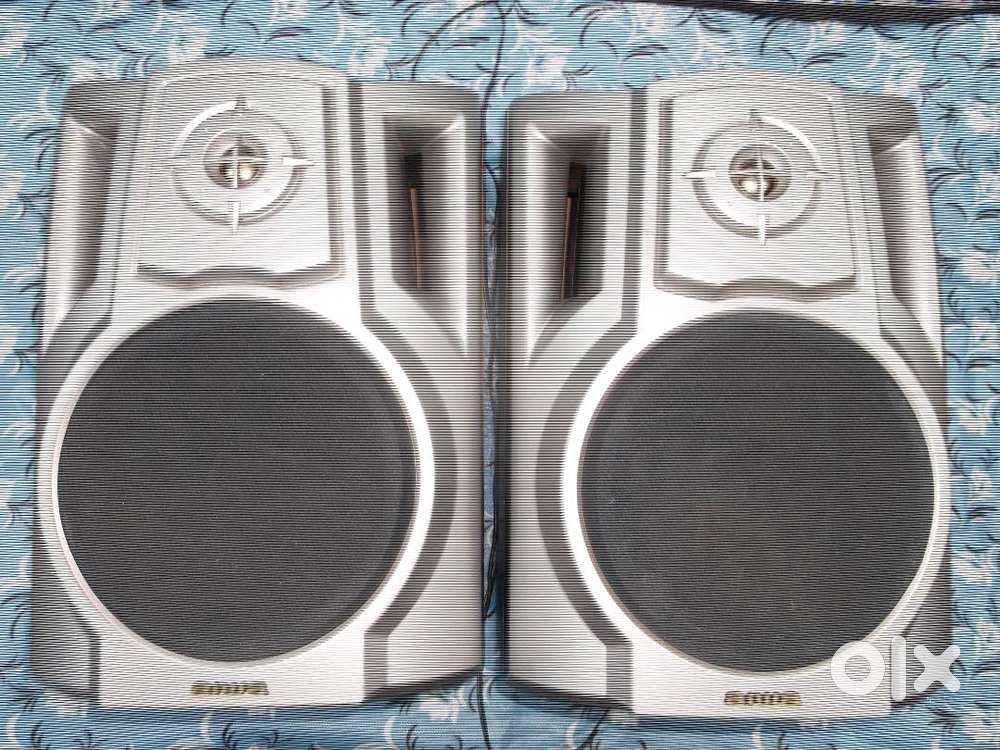 IMPORTED 100WATT AIWA JAPAN BIG WOODEN SPEAKER NEWLIKE CONDITION 10/10