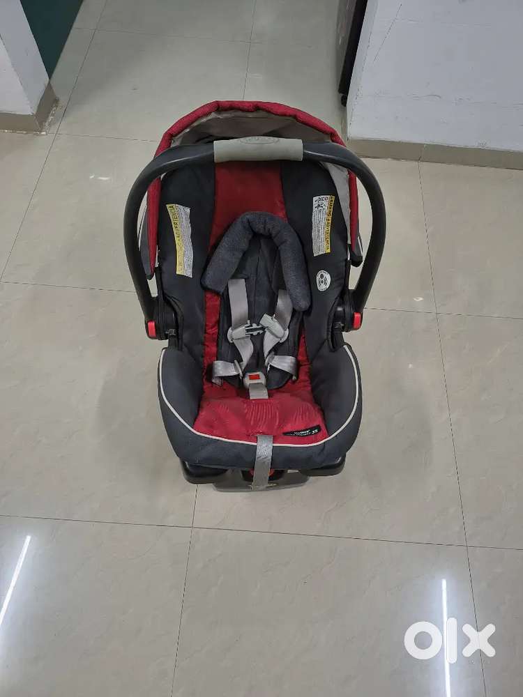 Graco baby car seat