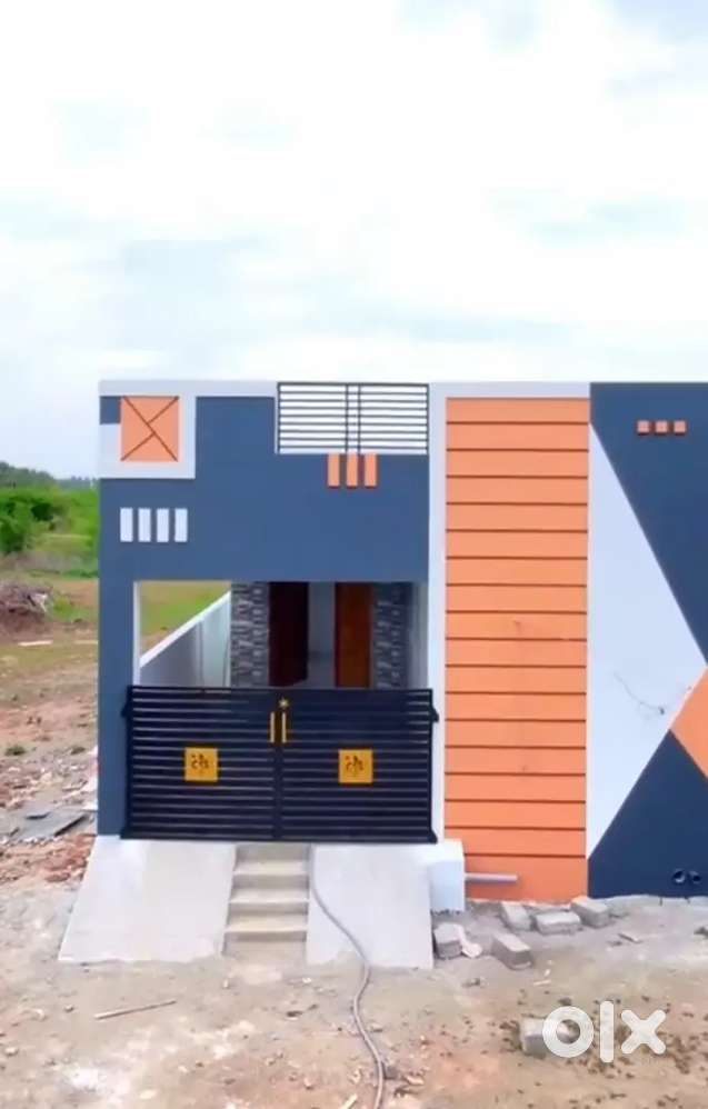 New builded house for urgent sale