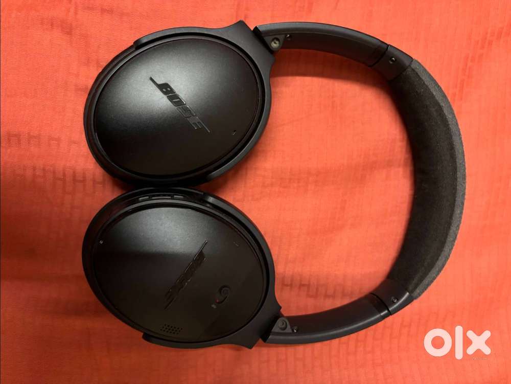 Good condition Bose quietcomfort noise cancelling headphones