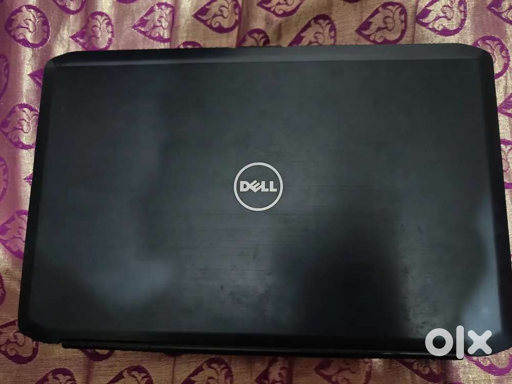 Good Condition Dell Laptop (8GB RAM, 500GB HD, i5 9th Gen)