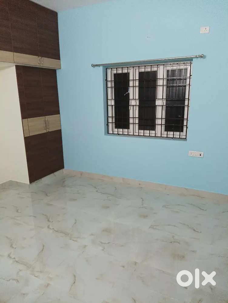 14'-0'x14'-0 (256 sq.ft) of Single room with attached bathroom