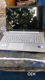 Hp 15s 8 GB RAM / 512 SSD