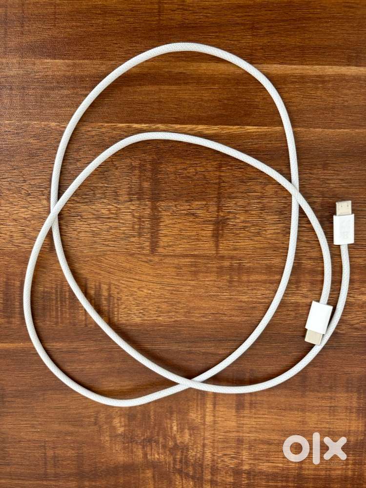 IPHONE 16 - cable for Sell