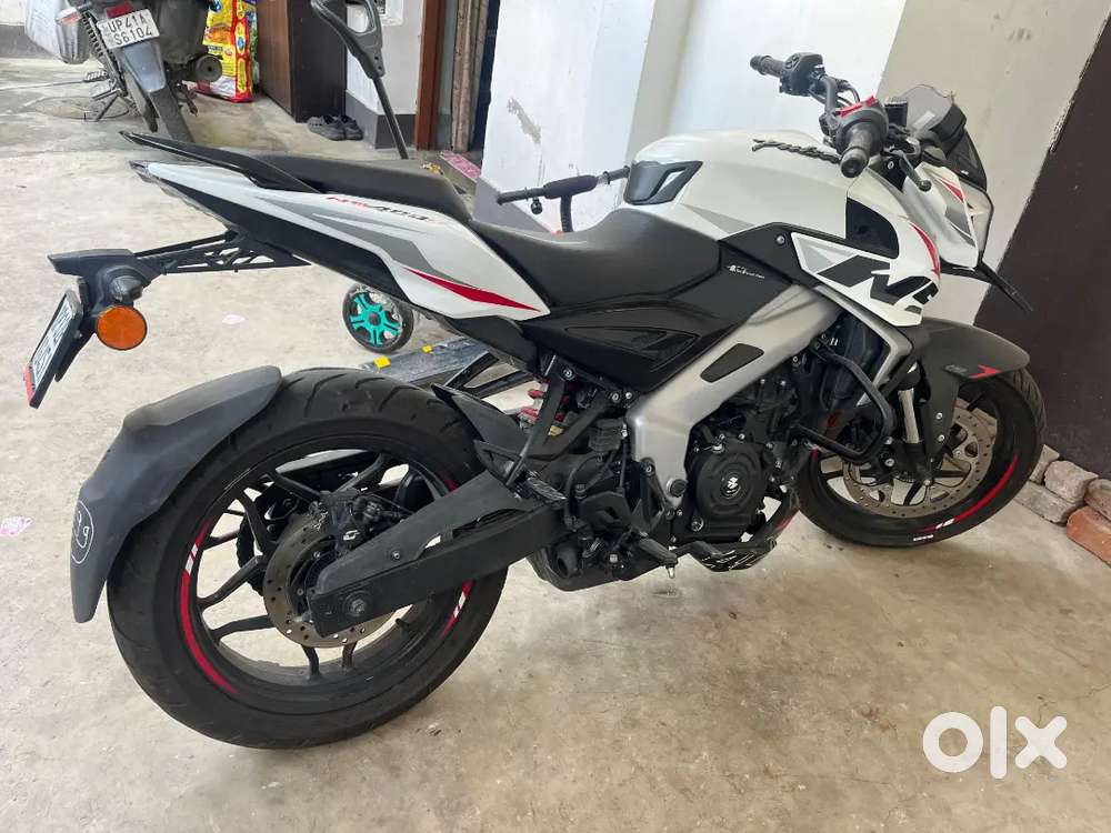 Ns 400 less driven min condition bike service done no problem