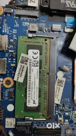 Laptop 4 GB RAM