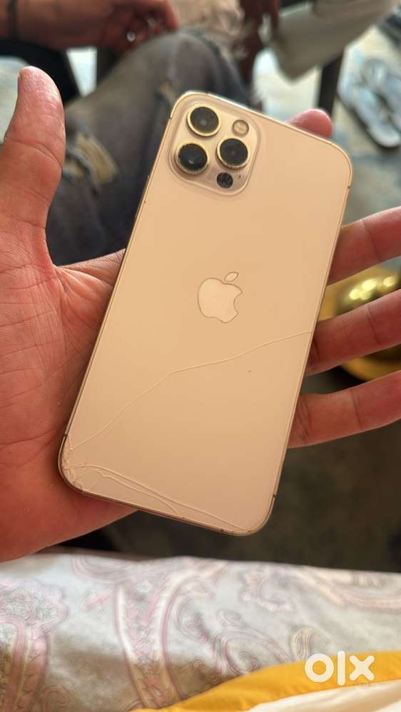 Iphone 12 pro 128 gb bettery 77 sild set all docoument avilable