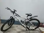 Dual Disk Brakes, Mobile phone holder, locks, 7-8 months old cycle
